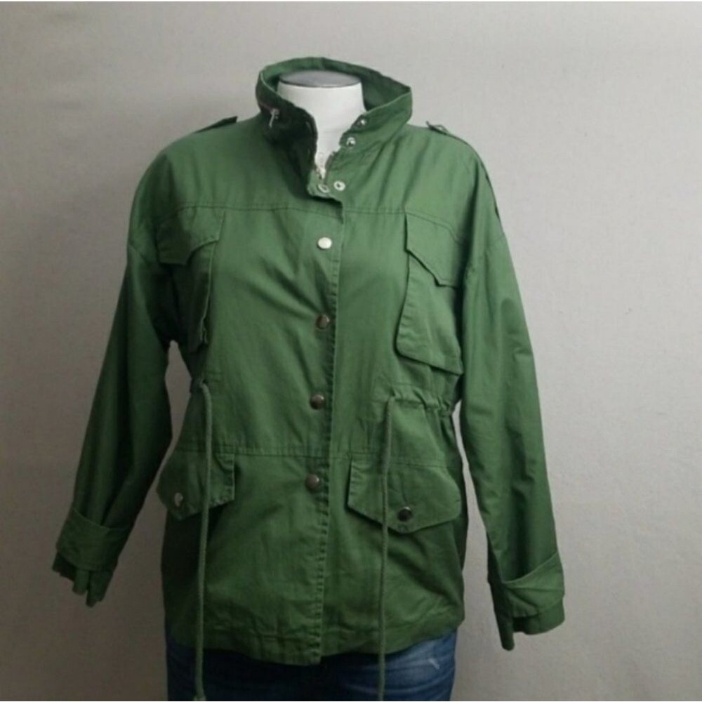 NWT Esther Army Green Anorak Jacket Medium